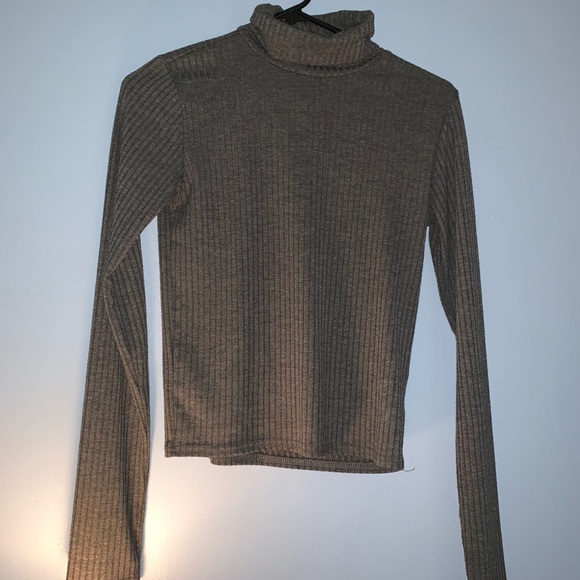 Prince and fox turtleneck - Picture 3 of 4